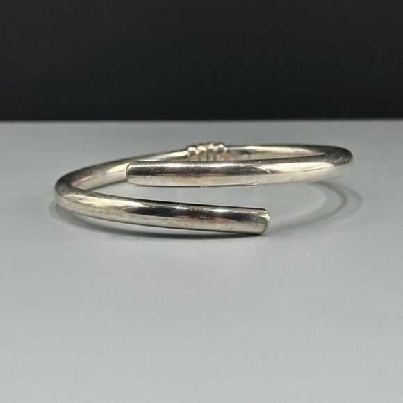 Sterling Silver Torque Bracelet Bypass Hinged Open Cuff Modernist 7.75